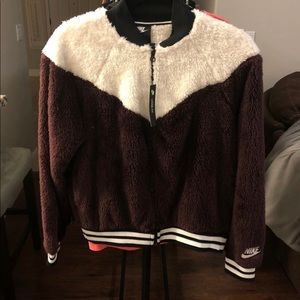 Nike Jacket Medium